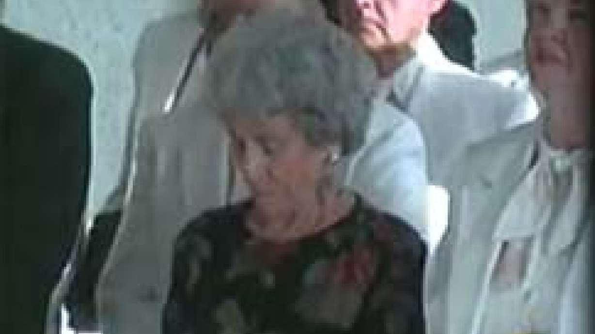 Inis Hunter, Wife of Former LDS Church President, Passes Away