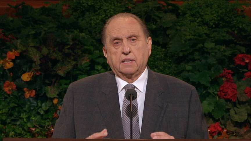 "To enact gratitude is generous and noble, but to live with gratitude ever in our hearts is to touch heaven." -Pres. Thomas S. Monson