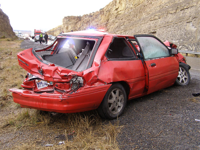 2 killed in 3-vehicle crash in Carbon County