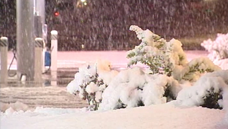 Storm knocks out power to 2,500 homes in Sandy