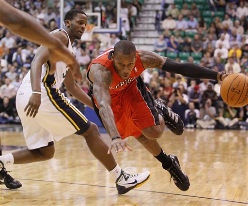 Williams, Jazz roll to easy win over Raptors