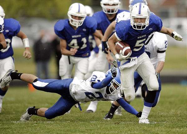 Fremont running back Nick Vigil (5) has rushed for over 1,500 yards and 15 TDs so far this season. (Jeffrey D. Allred, Deseret News)