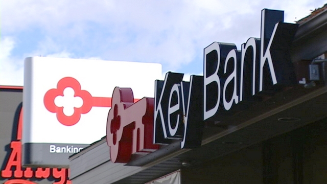 Police searching for man who robbed a KeyBank Monday