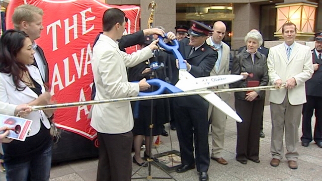 Salvation Army kicks off its Red Kettle Campaign