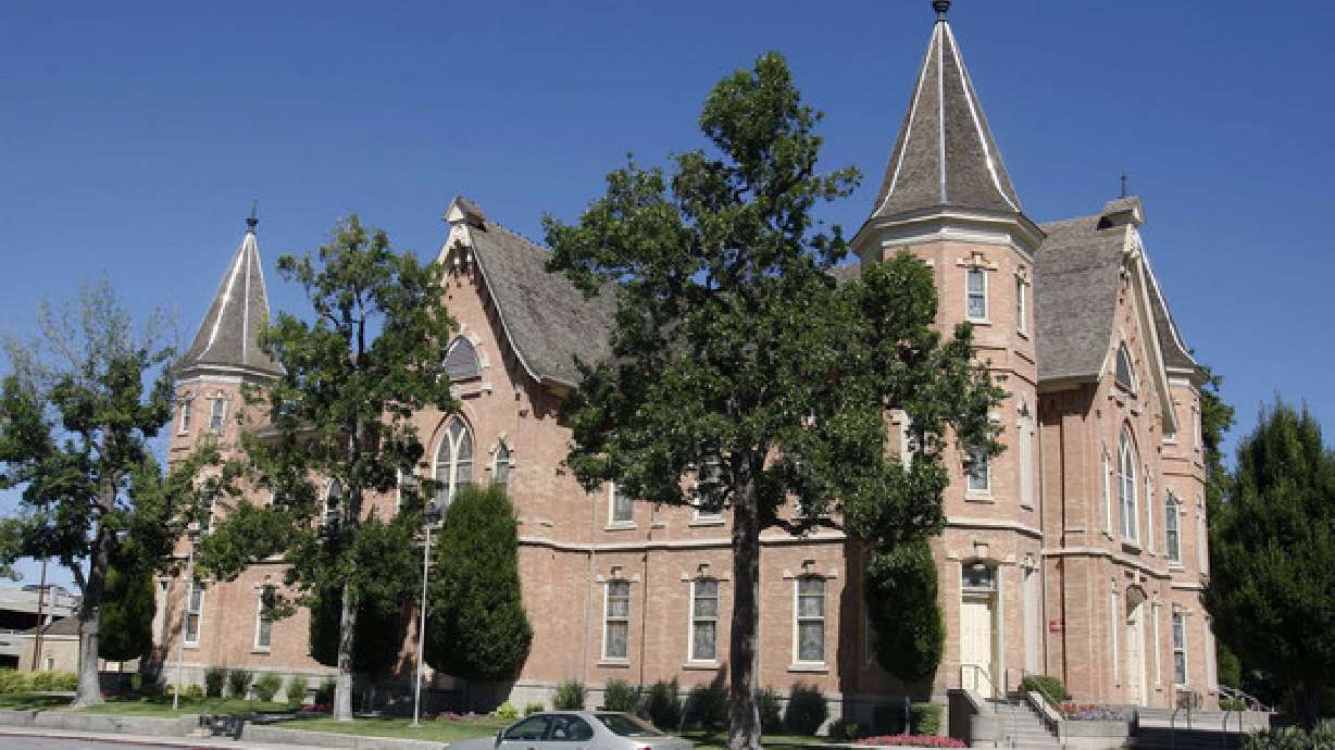 Never before released Christmas recordings from the Provo Tabernacle