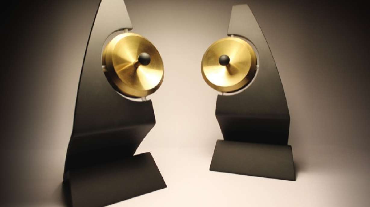 Klang Ultrasonic Speakers for Your Ears Only