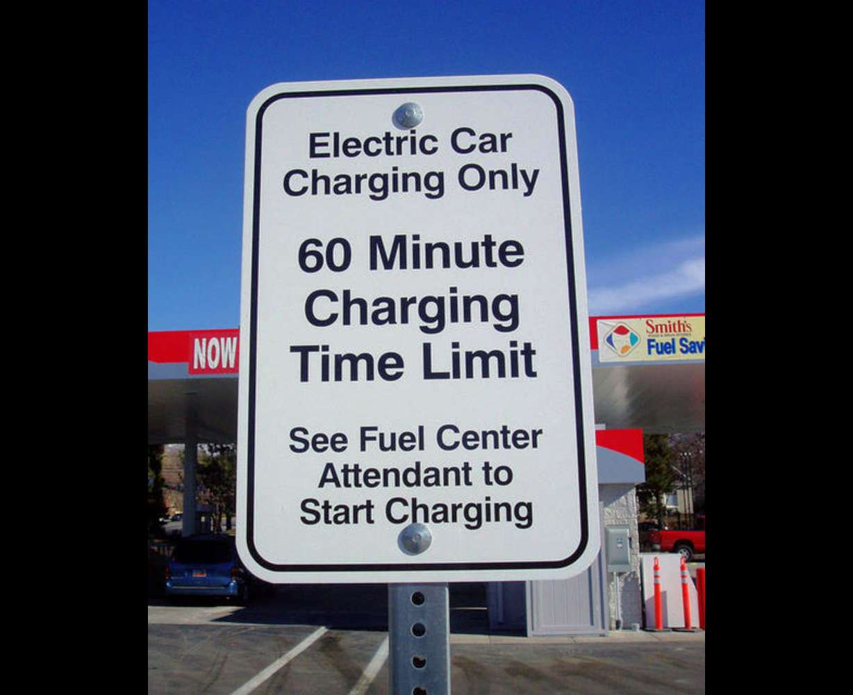 Smith's Food & Drug opened a fuel station at 876 S. 800 East in Salt Lake City. It is the first to incorporate a courtesy charging station for customers driving electric cars.