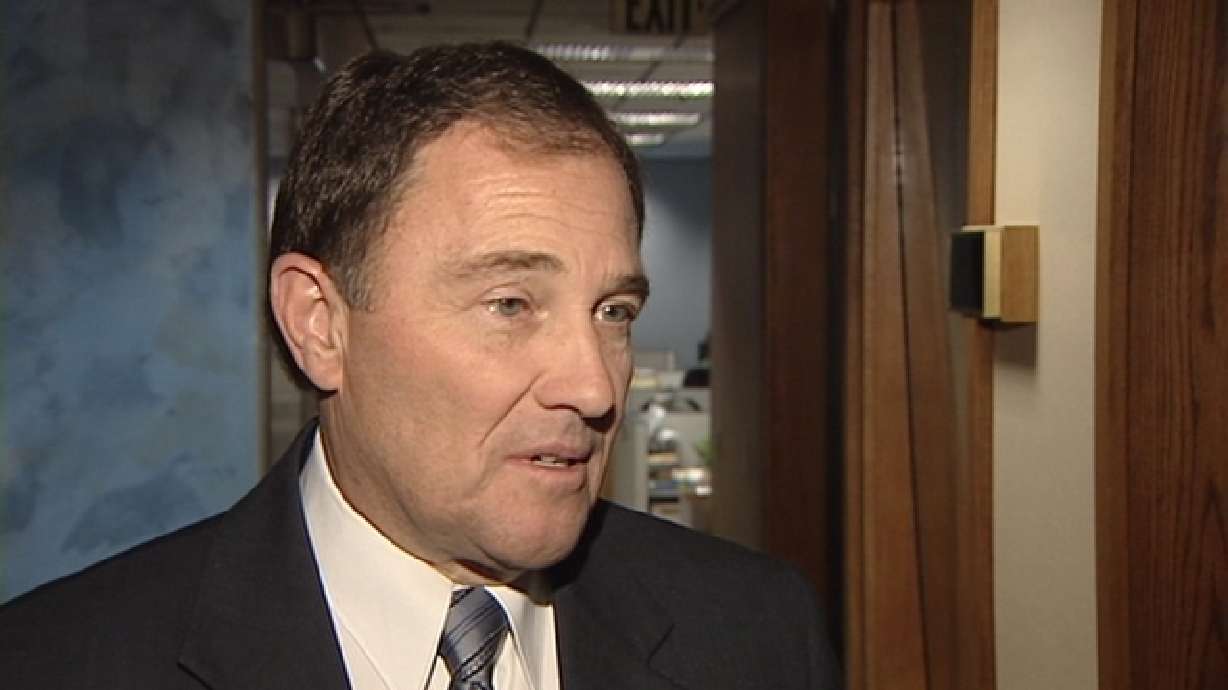 Senate passes resolution that puts guv in charge of education