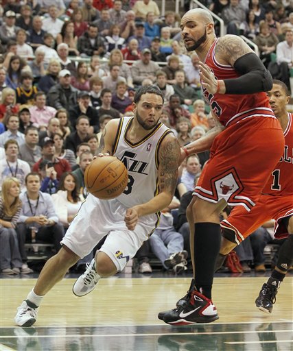 Chicago gets best of Williams and Jazz in familiar territory