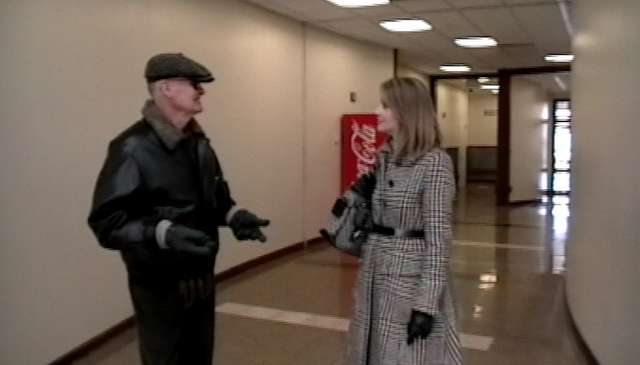 Private investigator Ken Bourne points out dangers in public places like restrooms