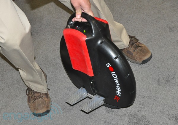 Solowheel self-balancing unicycle is as easy to ride as it is to afford (video)