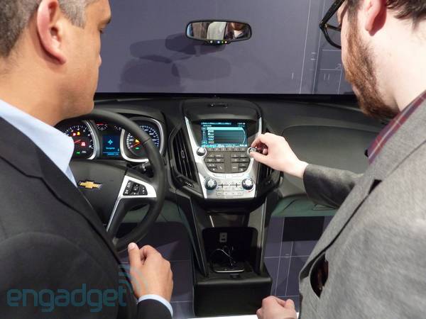 Chevrolet launches MyLink smartphone integration for 2012 Volt and Equinox