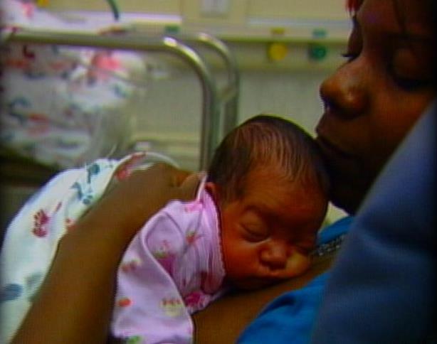 "Kangarooing" Proving Helpful to Premature Infants