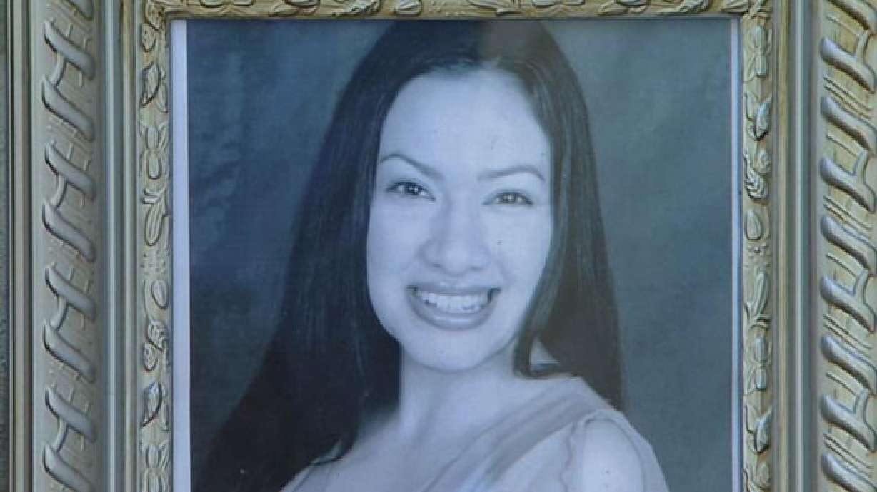 Family Passing Out Flyers in Hope of Solving Murder