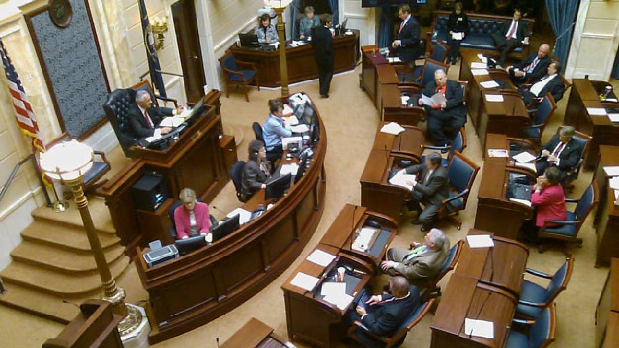 Proposal to make A.G. an appointed position moves to Senate floor