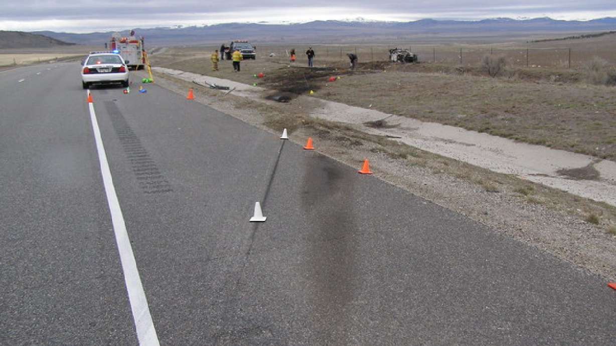 Man dies in rollover near Tremonton