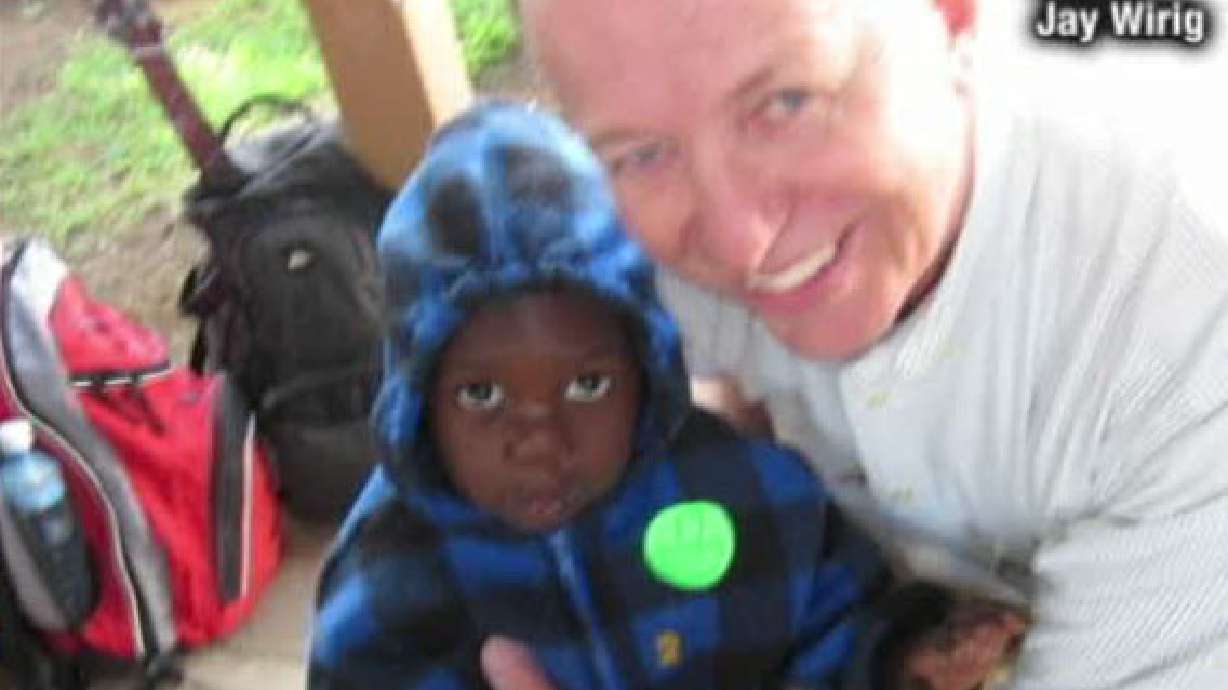 Operation Smile volunteers help children in Kenya