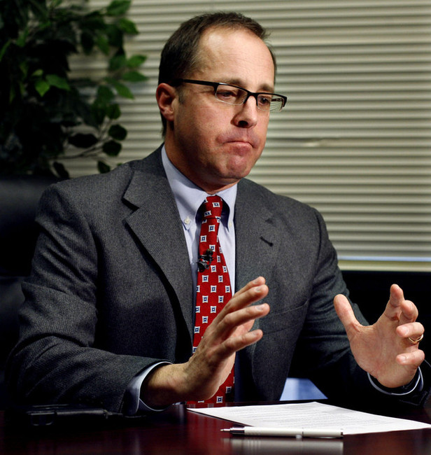 Raise for Canyons superintendent raises eyebrows