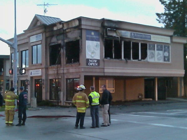 Fire used to cover up burglary at jewelry story