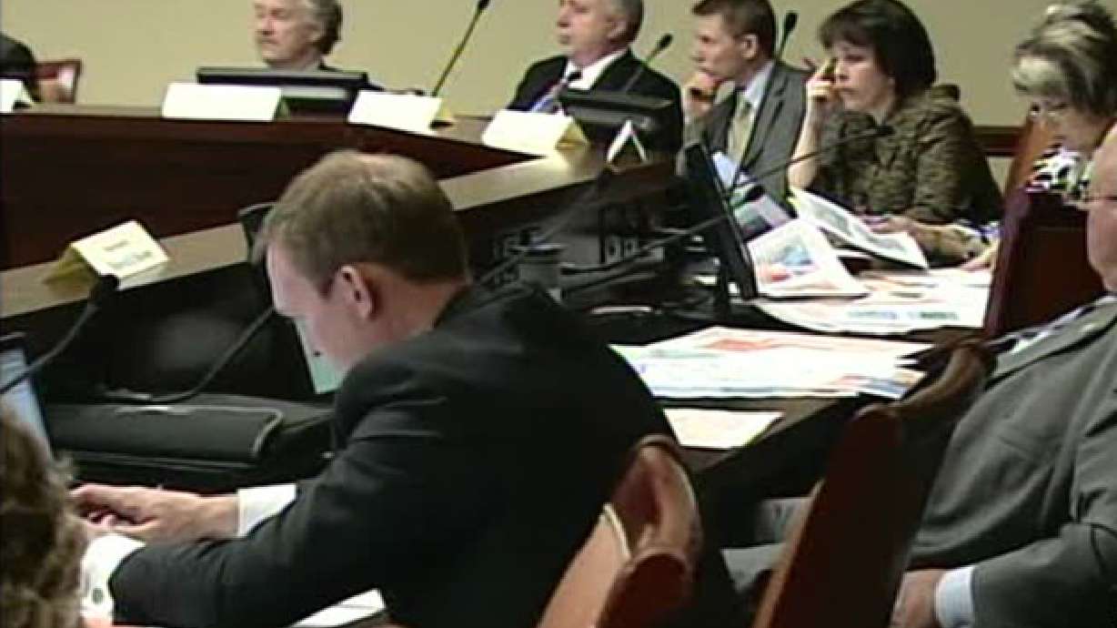 Lawmakers narrow list of potential congressional maps to six