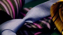 Learn to Correctly Match Your Tie to Your Suits and Dress Shirts [Clothing]