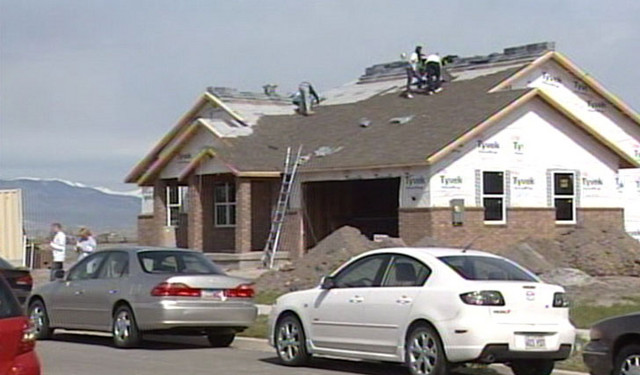 UVU, BYU women build house for mom in need