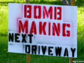 New York Man Puts 'Bomb Making Next Driveway' Sign In Mosque-Adjacent Yard