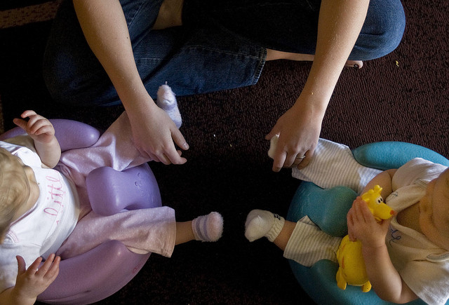 Study: Healthier women give birth to twins, live longer