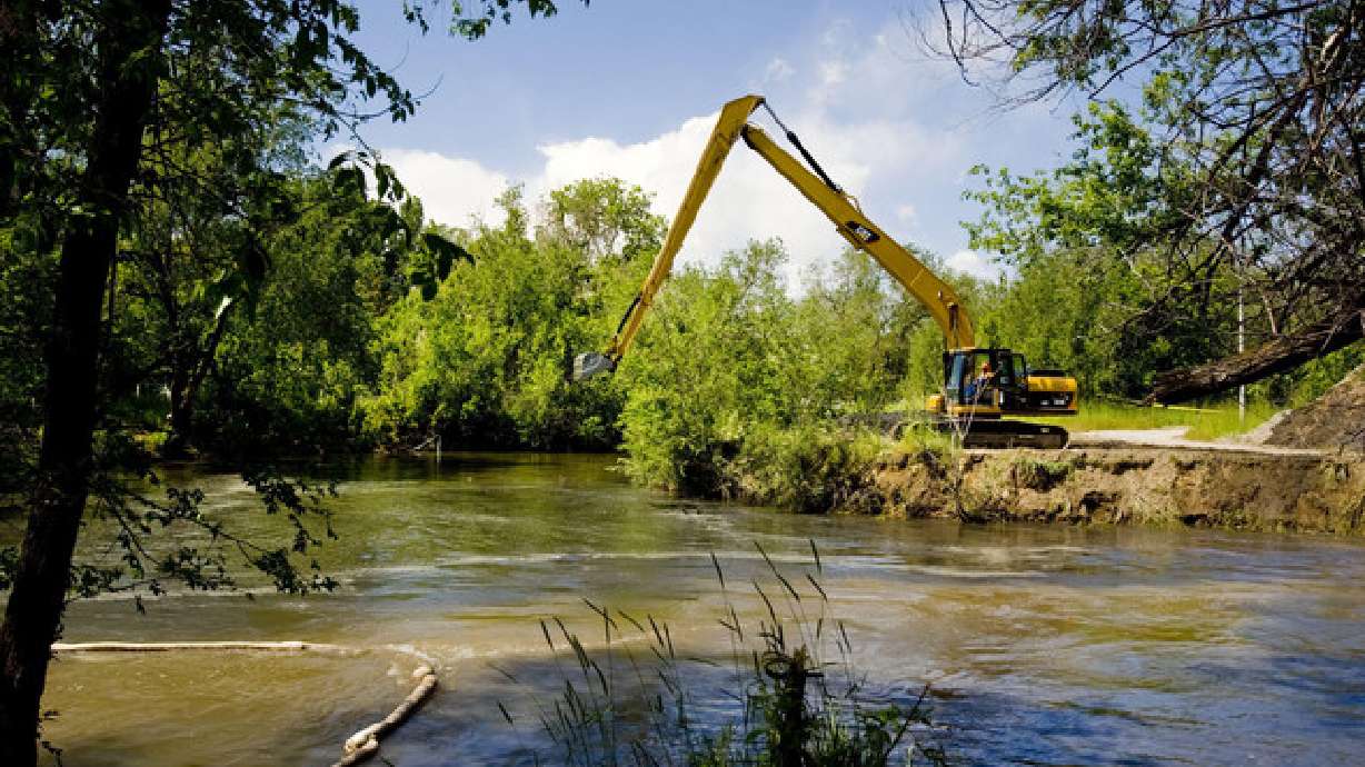 Salt Lake County gears up for potential flooding