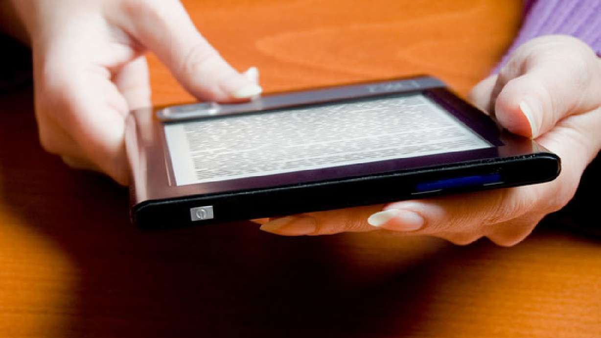 Book Matters: E-readers should not replace books