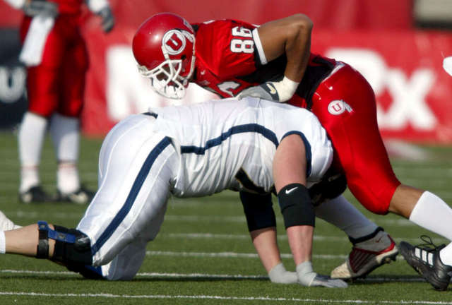 Former U. football star sues medical technology company over injury