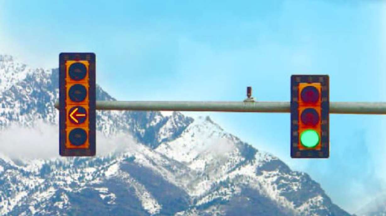 New flashing yellow arrows designed to reduce collisions