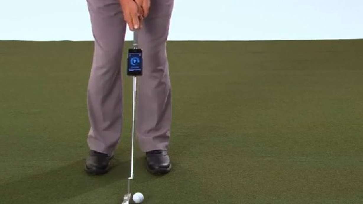 Ping iPhone cradle can lower your handicap, but you're still on your own with the gophers (video)