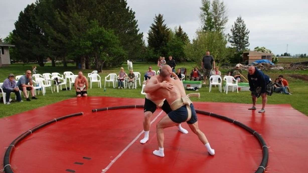 Local professor doubles as a sumo wrestler