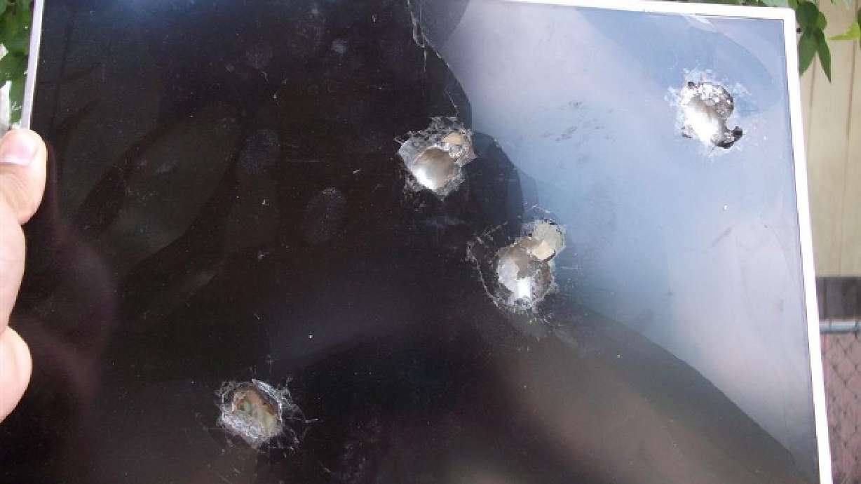 HP Notebook Can Apparently Shield Soldiers From Enemy Fire