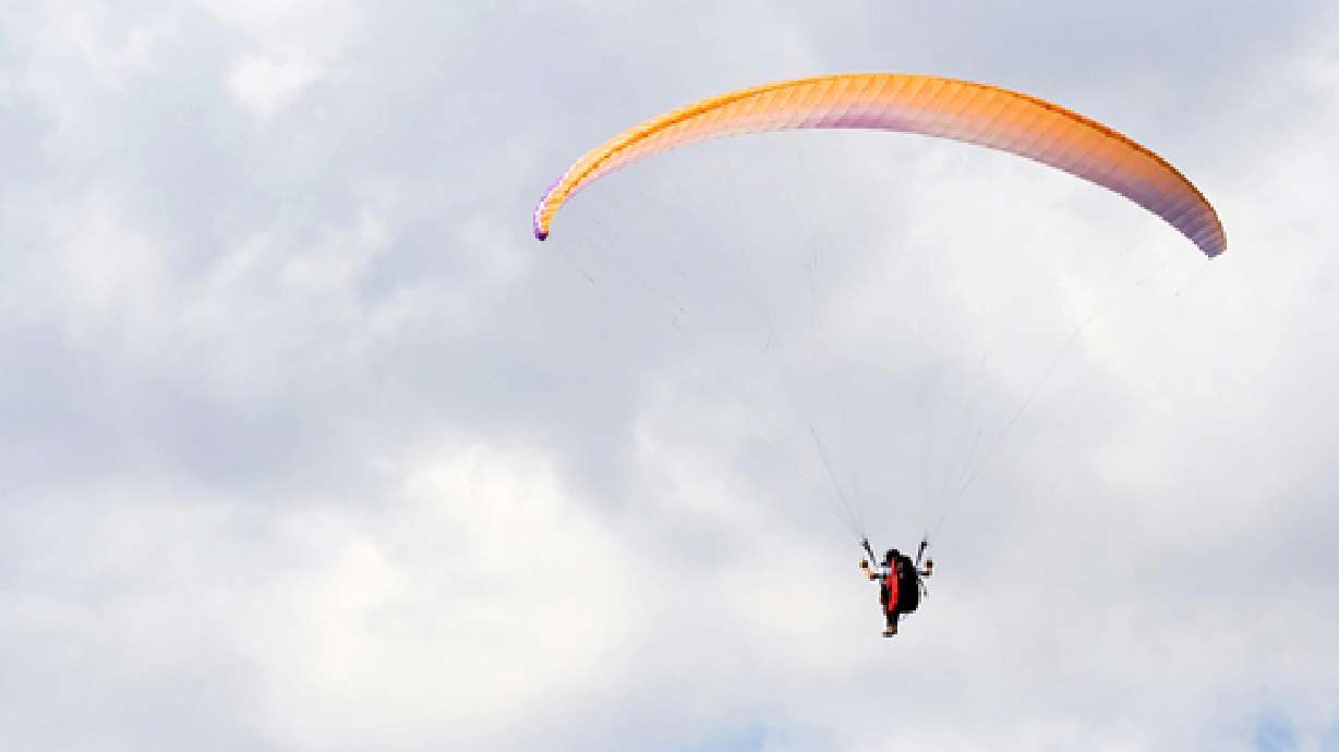 Paragliders end search for missing skydiver