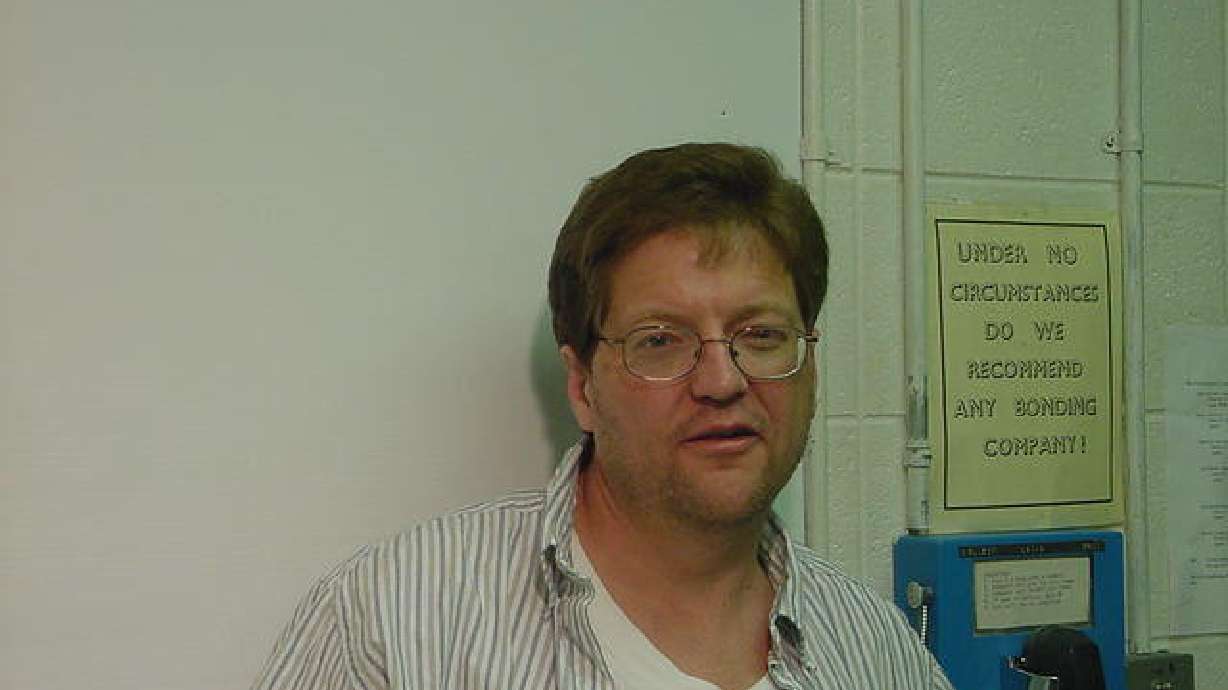 Man accused of killing girlfriend, stuffing body in bin now deemed competent for trial