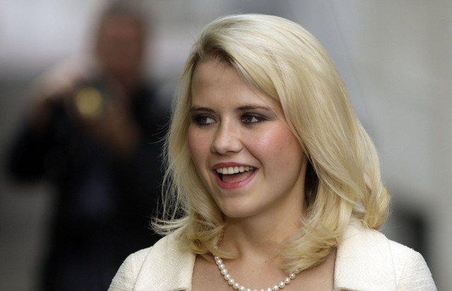 Elizabeth Smart to write memoir due out in 2013