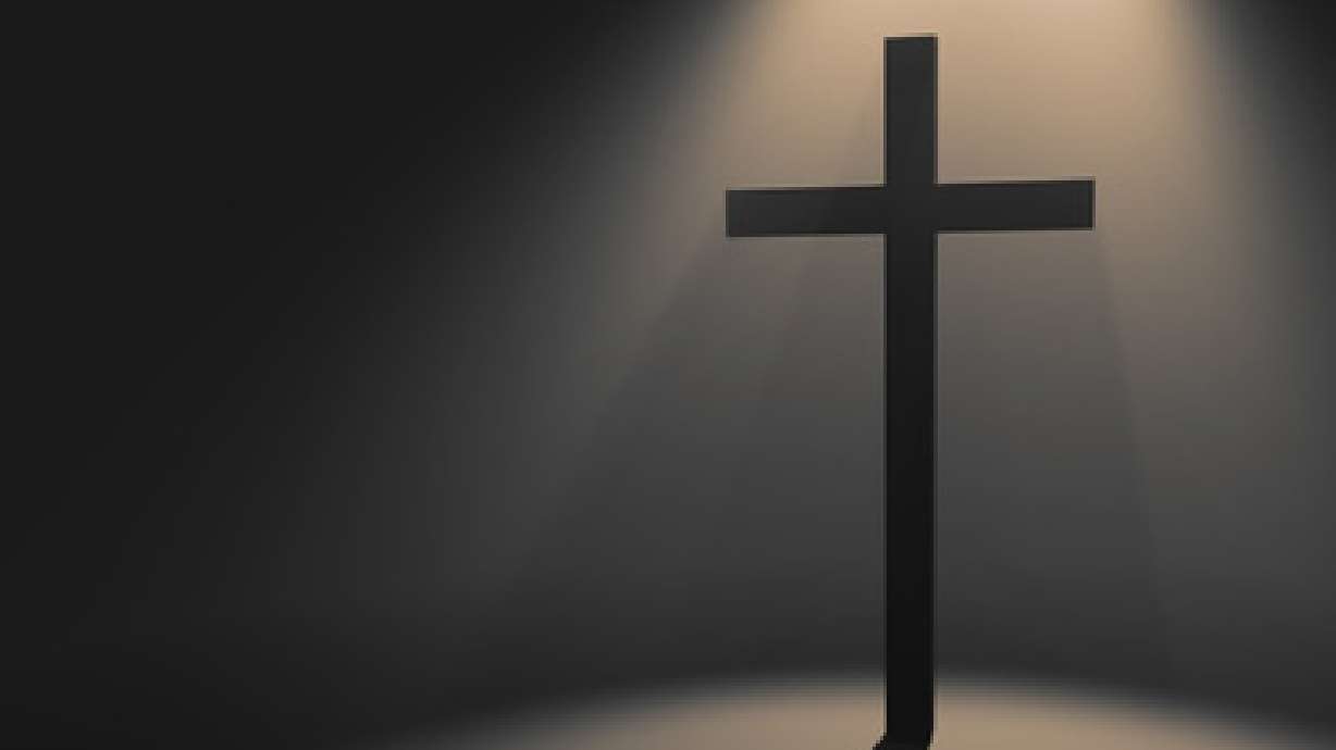 Poll: Confidence in organized religion declines