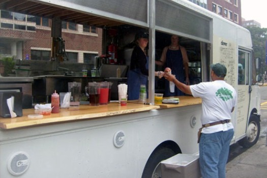 The Rise Of The Social Food Truck [Infographic]