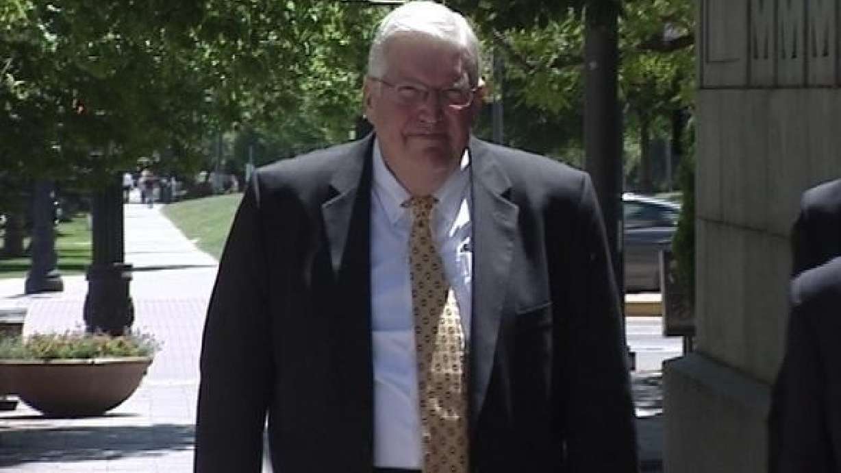 Jury gets Brigham City doctor's illegal prescription case