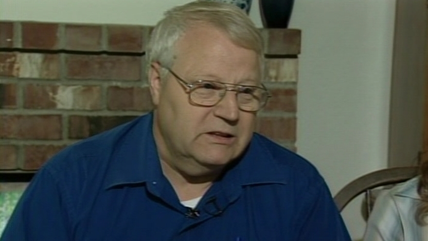 Father of Susan Powell seeks psychological info on Josh Powell, says boys are fine