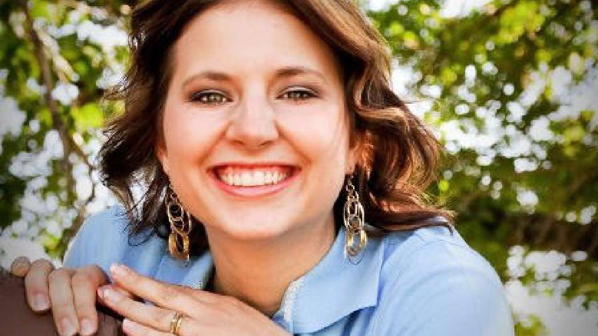 Father calls for new search in Powell case; more warrants unsealed