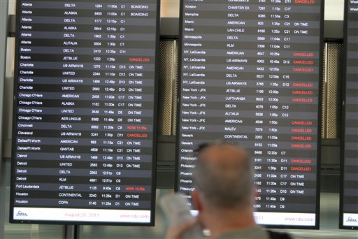 Airlines resuming flights in Northeast following Irene