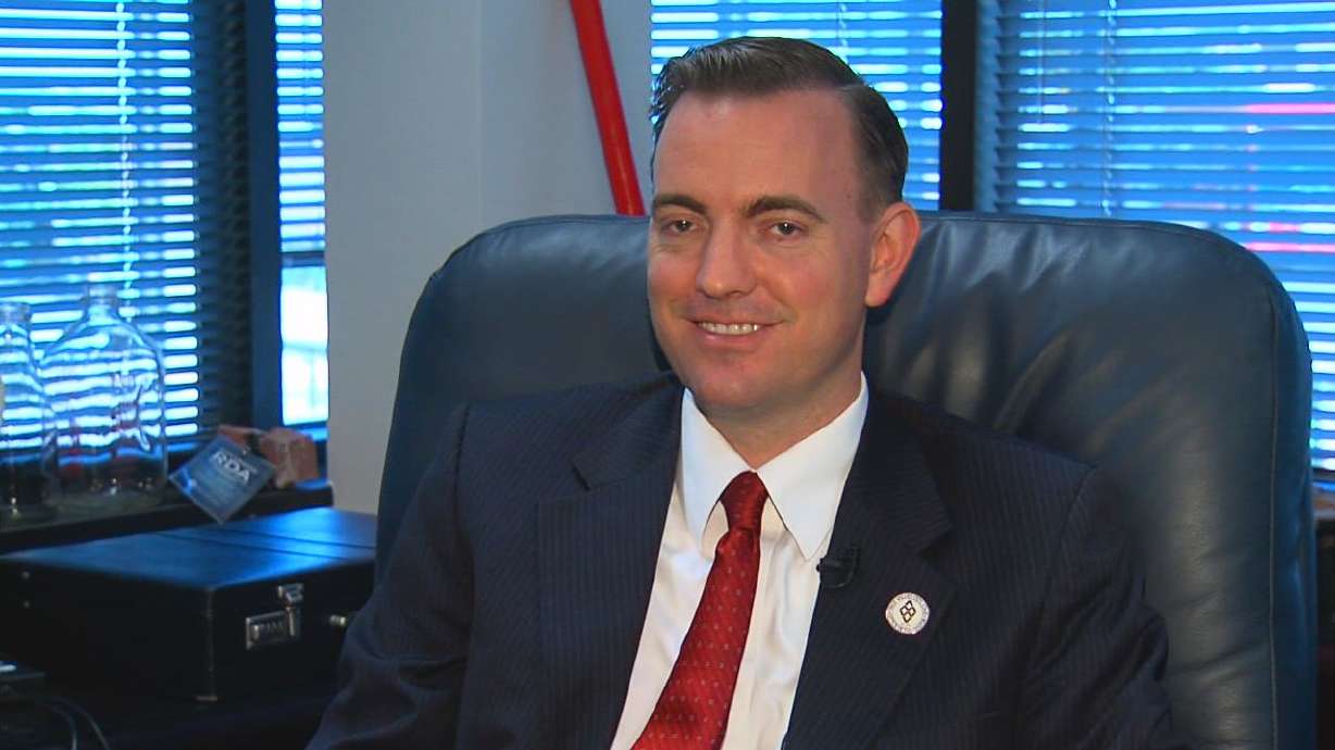 Man in photo Mayor Winder used wants apology