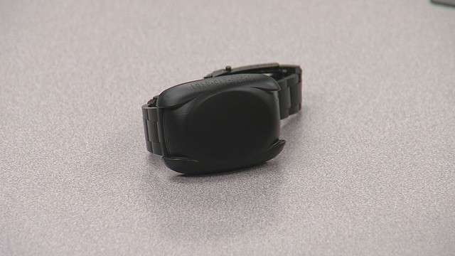 The device is worn like a wristwatch, and was
designed primarily for cognitively impaired
people.