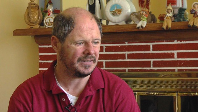 Sorin Blaga, his wife and his son have lived in
the United States for nearly 10 years. They had
Utah drivers' license, but when Utah adopted
the federal REAL ID law in January 2010, people
like the Blagas, who have temporary visas, no
longer qualify for drivers' licenses. (Photo:
Jen Pilgreen, KSL News)