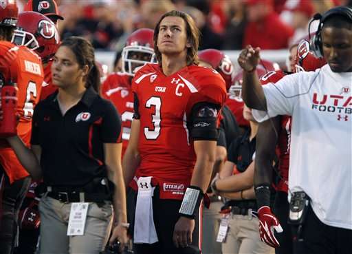 Utah QB Jordan Wynn on the sideline (AP Photo)