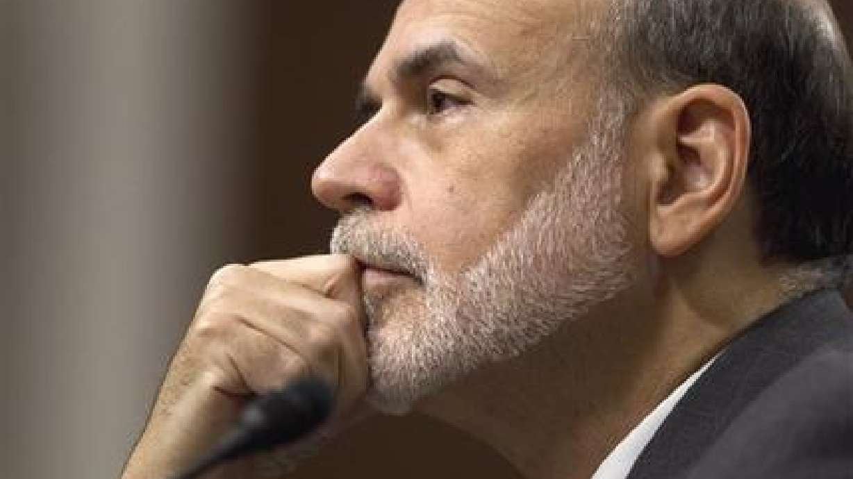 Bernanke warns recovery 'close to faltering'