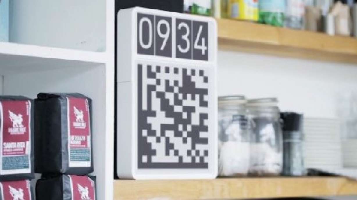 Data Matrix Code Clock